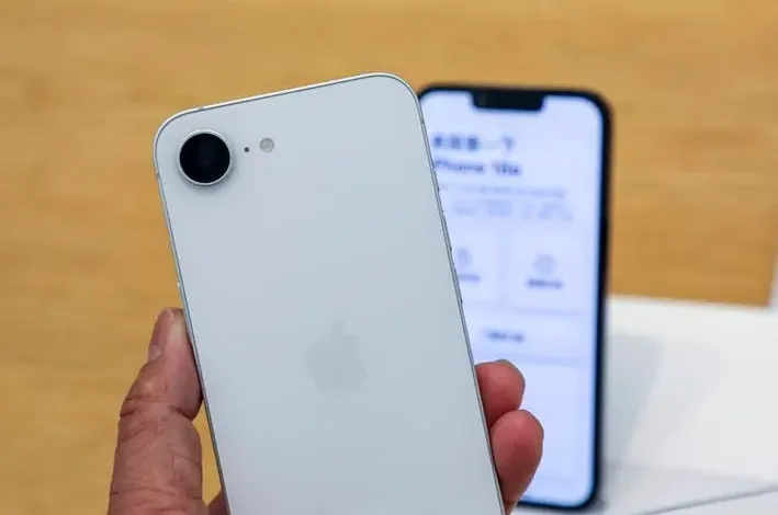 iPhone 17 Air Leak Reveals Apple’s Thinnest iPhone Yet